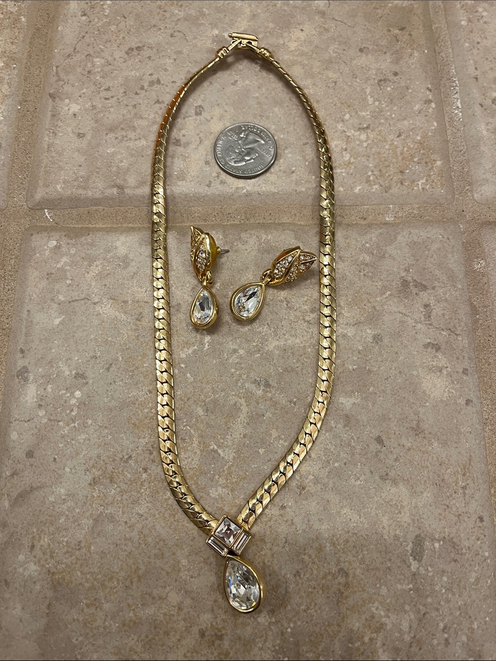 Vintage Gold with Clear Stone Necklace and Earrings - Picture 5 of 6